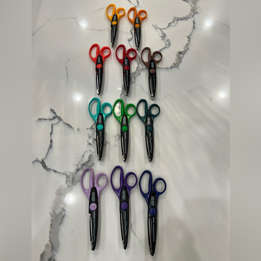 Lot of 11 Fiskars Paper Edgers Decorative Scrapbook Crafting Scissors - Picture 6 of 7